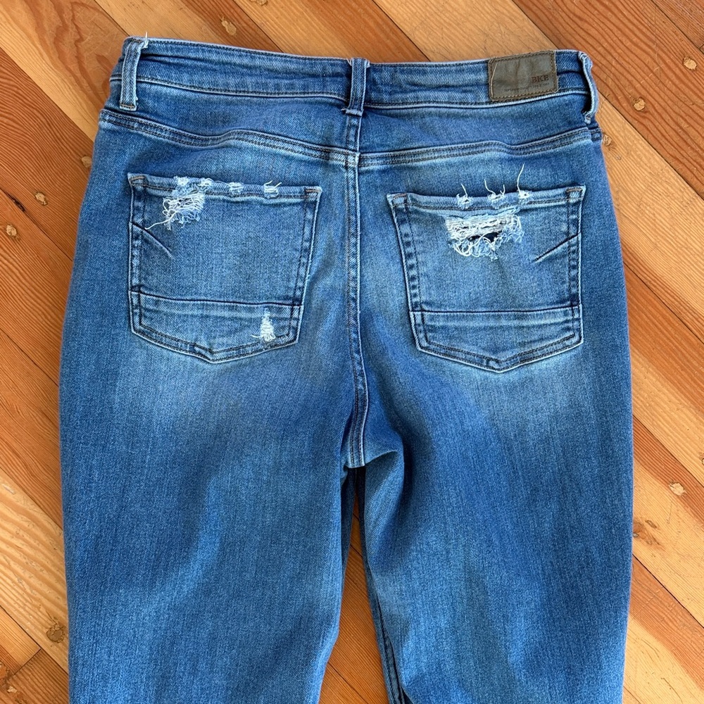 BKE High Rise Distressed Mom Jean 30 - Picture 6 of 6